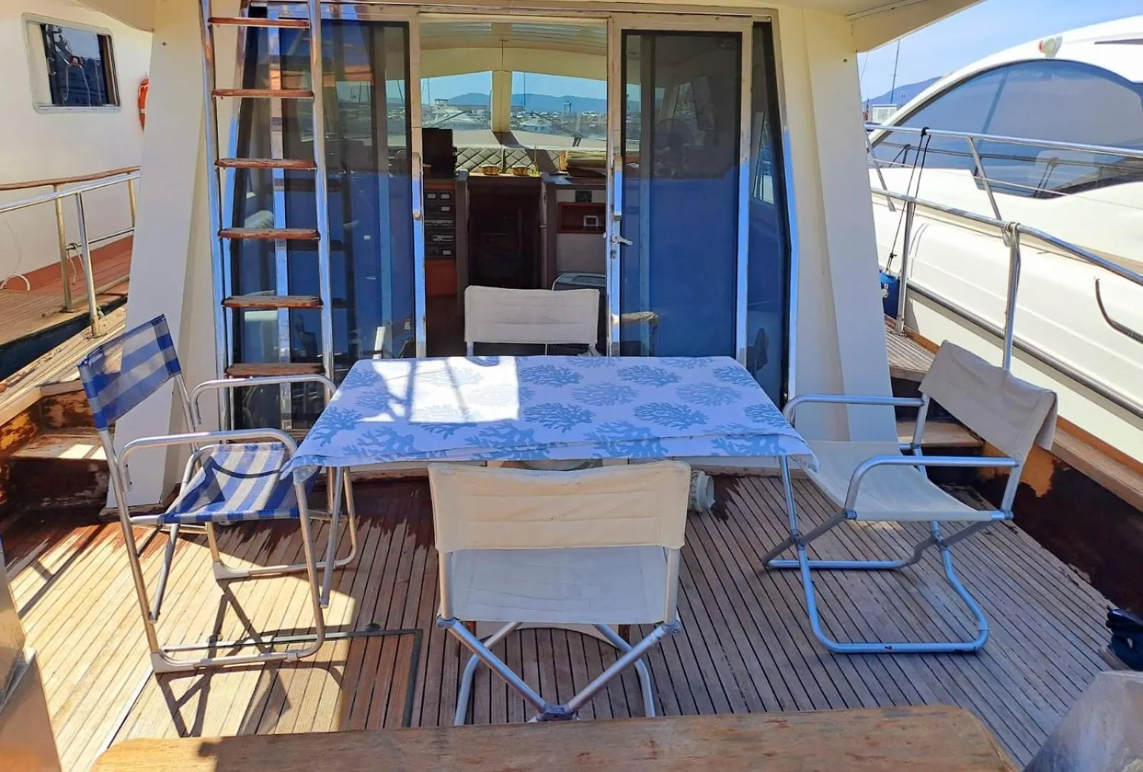 Sweet Dream In Boat Hotel Alghero Italy
